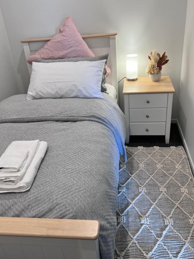3 Bedroom Apartment In Newmarket Auckland Exteriör bild