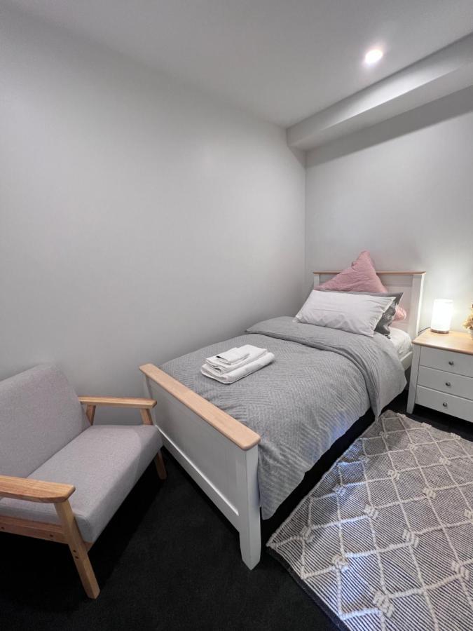 3 Bedroom Apartment In Newmarket Auckland Exteriör bild